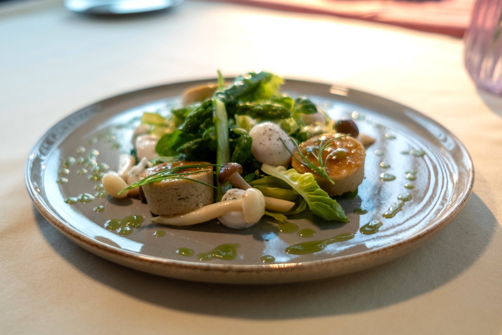 recipe image Frühlingshafter Salat mit Pepp