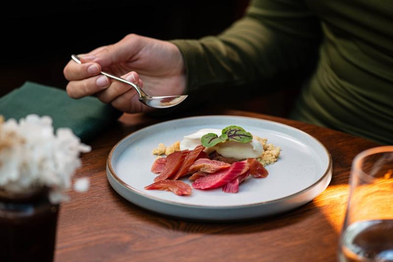 Rhubarb with Ginger Crumble