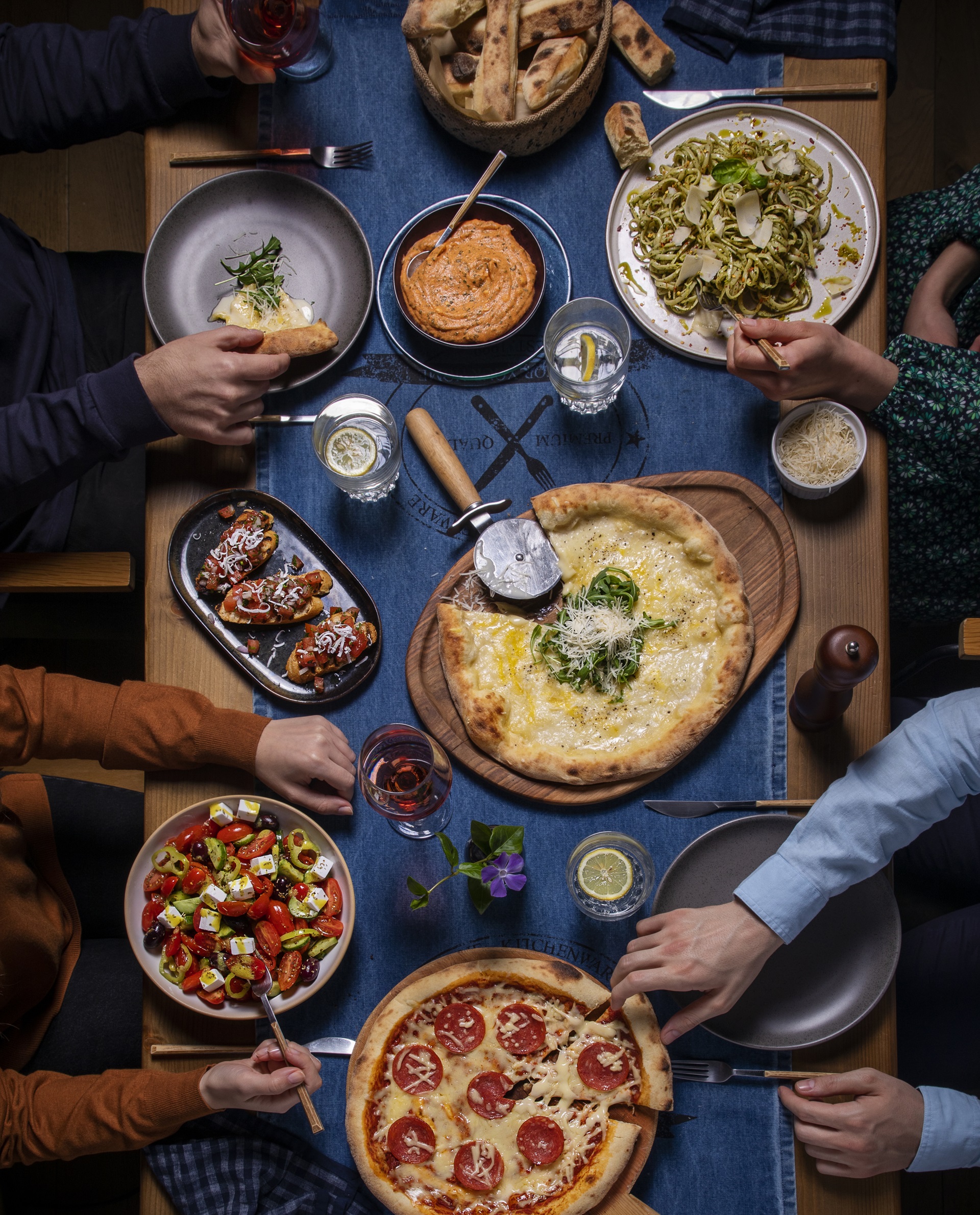 Article, Full service restaurants