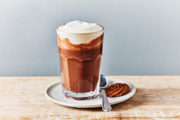 Chocolate a la taza con Flora Plant 31%. Ideal para clientes intolerantes a la lactosa y al gluten.