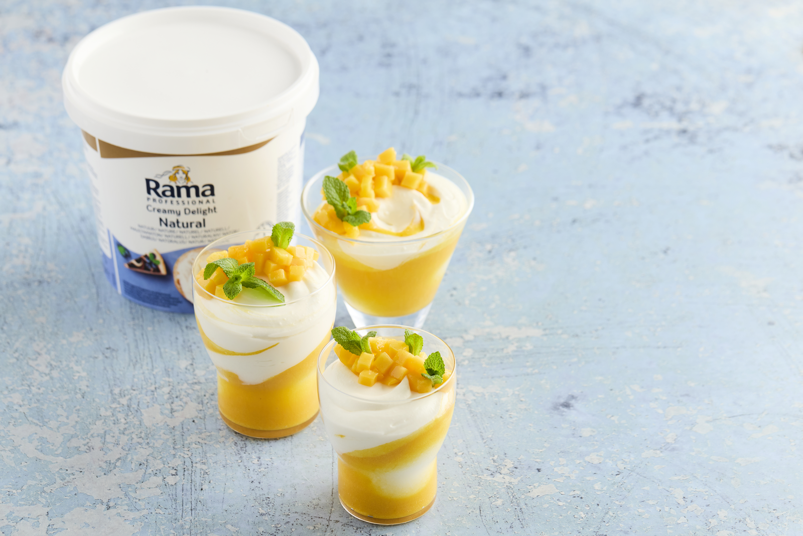 webimage-Mousse-with-a-mango-swirl-and-Rama